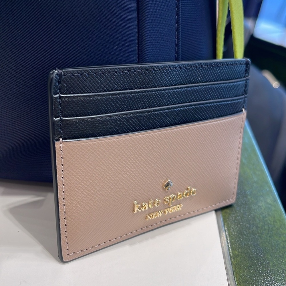 Kate Spade Madison Small Slim Card Holder
Toasted Hazelnut Multi 
NWT - Picture 13 of 16